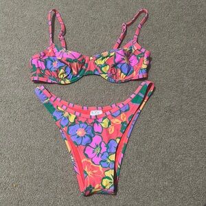 Wild fable bikini set. The top is an XXS and the bottoms are an XS